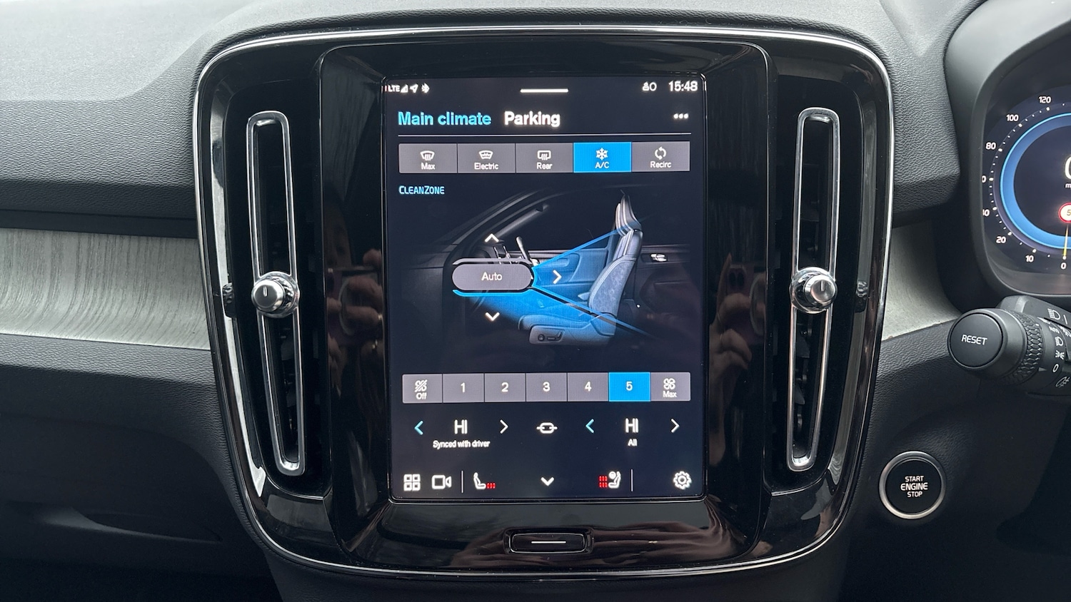 Used Volvo XC40 2025 for sale - 77445593: Photo 39