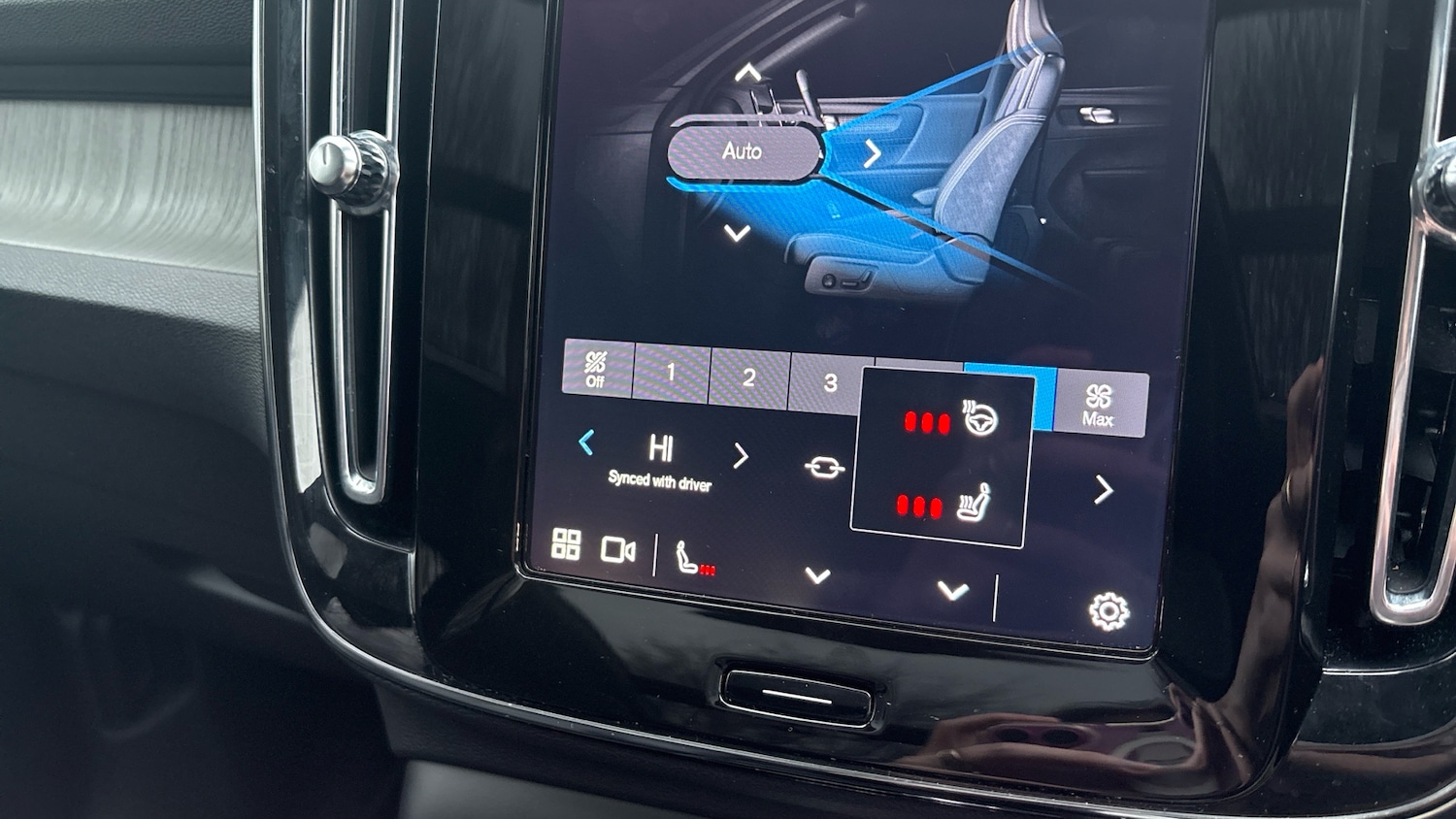 Used Volvo XC40 2025 for sale - 77445593: Photo 40