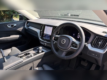 Used Volvo XC60 2023 for sale - 79287669: Photo