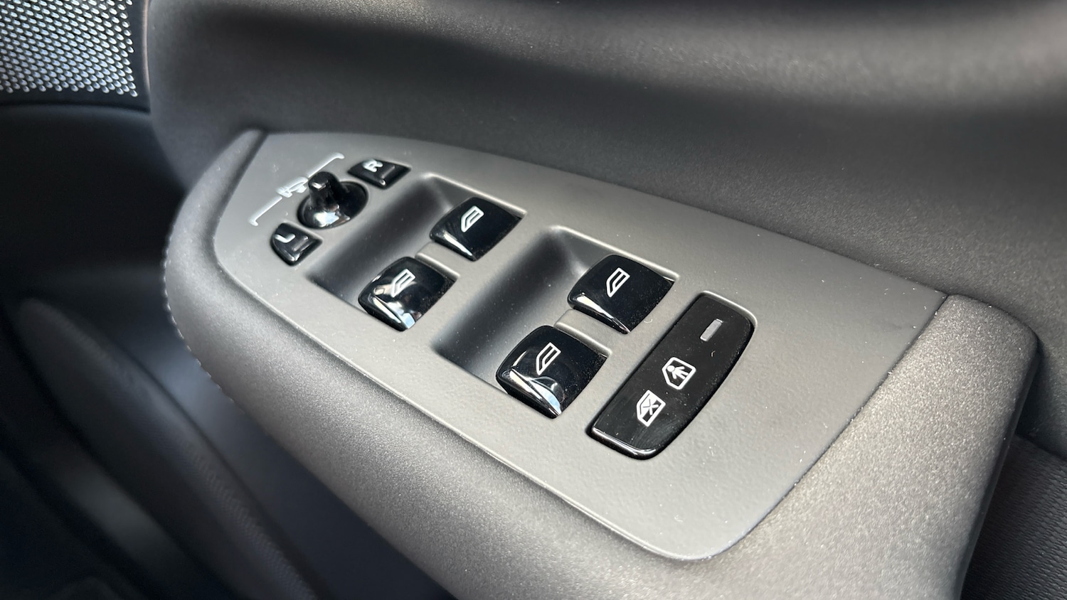 Used Volvo XC90 2025 for sale - 76895197: Photo 23