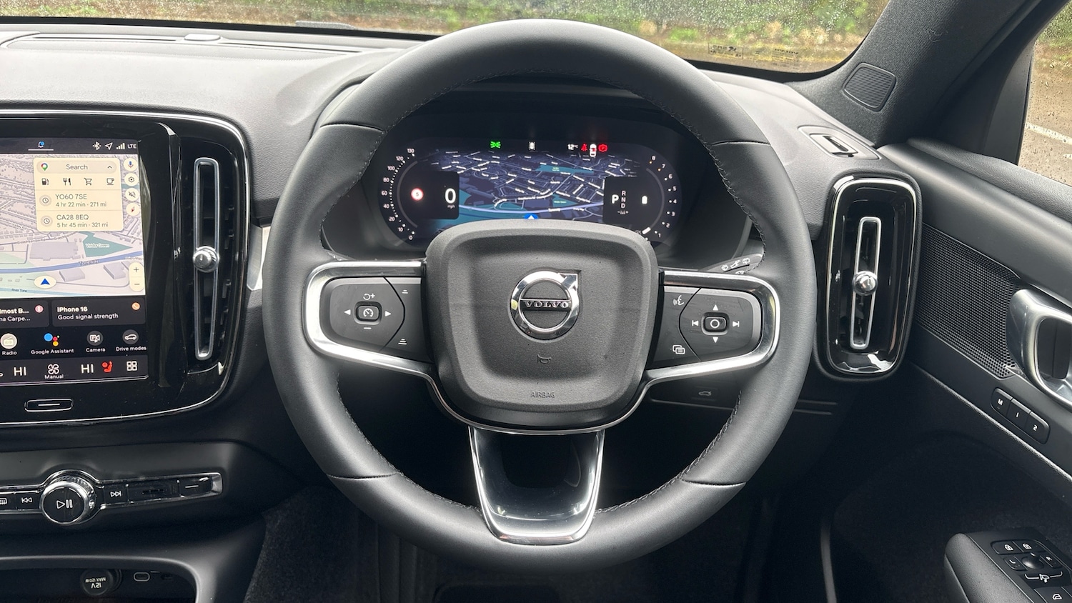 Used Volvo XC40 2025 for sale - 78176358: Photo 10