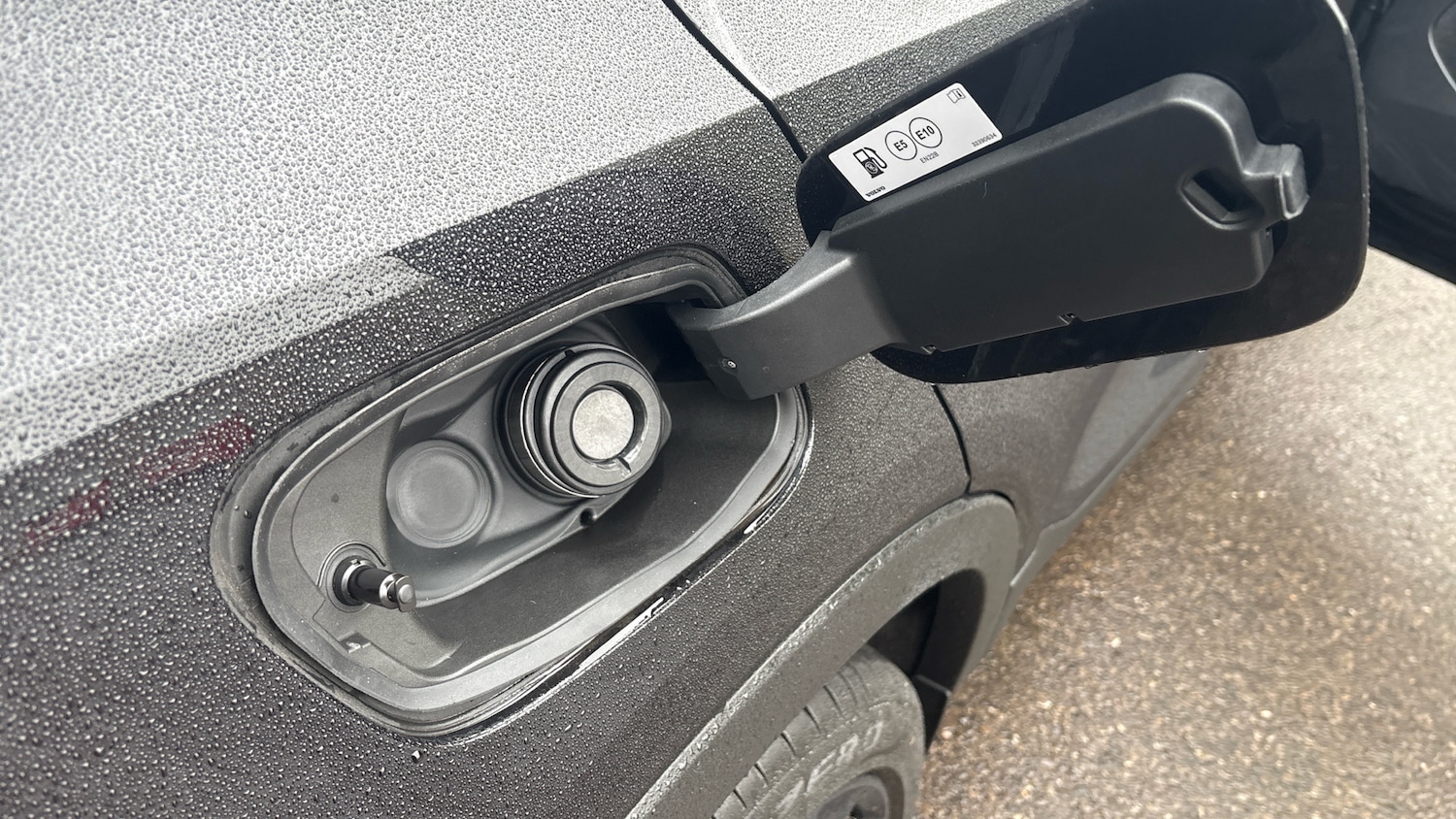 Used Volvo XC40 2025 for sale - 78176358: Photo 15