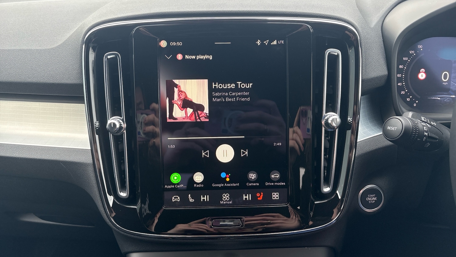 Used Volvo XC40 2025 for sale - 78176358: Photo 16