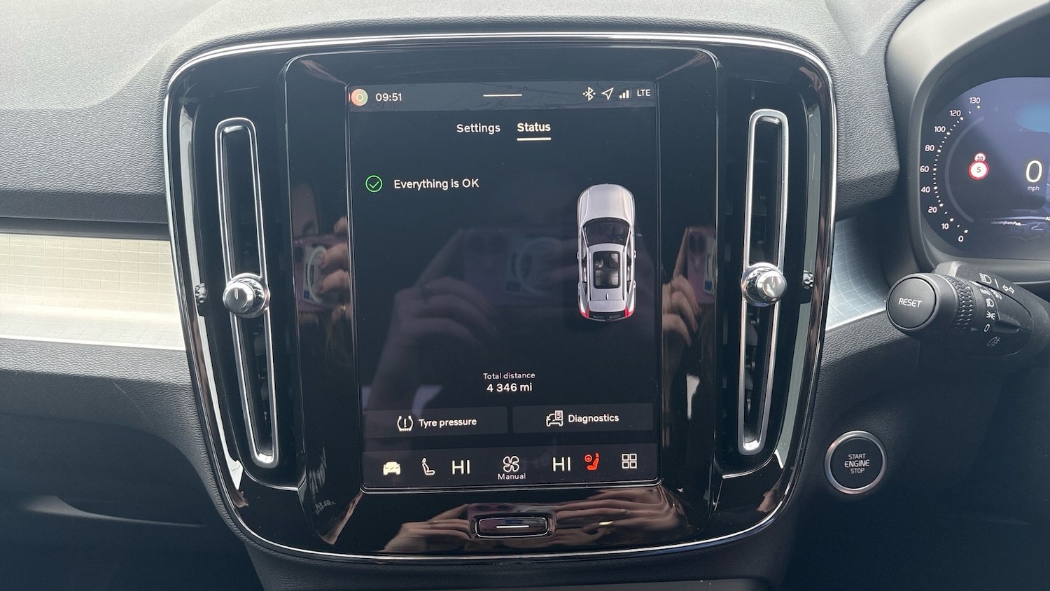 Used Volvo XC40 2025 for sale - 78176358: Photo 18