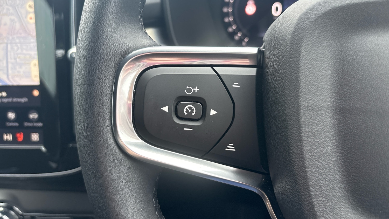 Used Volvo XC40 2025 for sale - 78176358: Photo 20