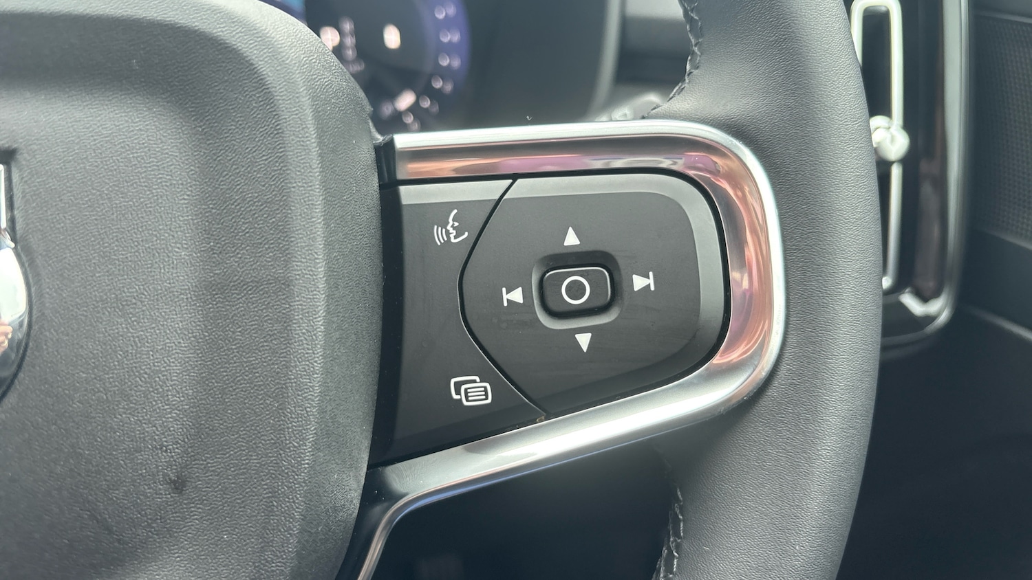 Used Volvo XC40 2025 for sale - 78176358: Photo 21