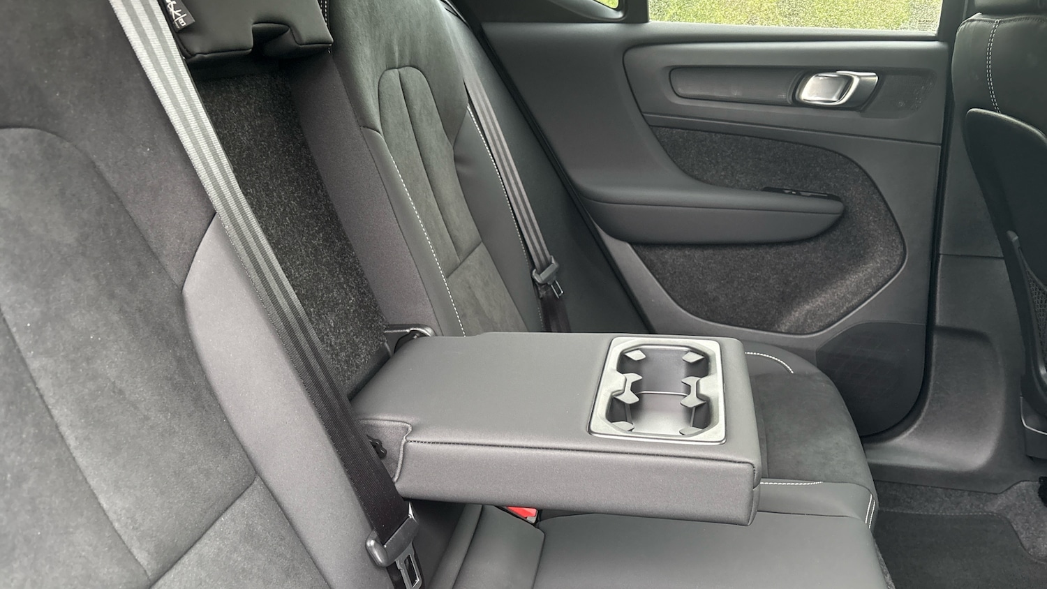 Used Volvo XC40 2025 for sale - 78176358: Photo 31