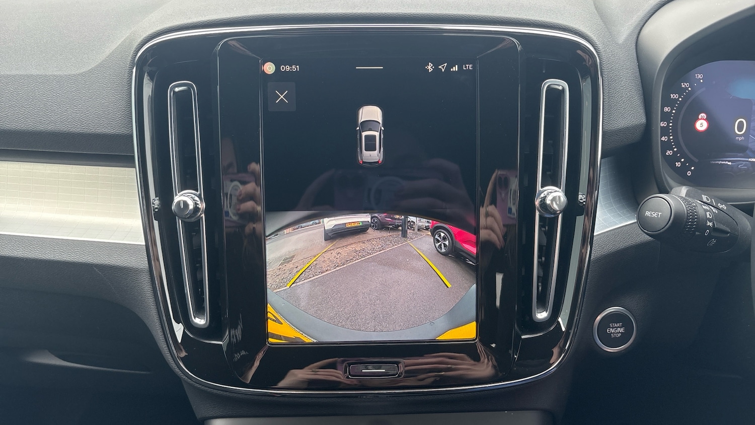 Used Volvo XC40 2025 for sale - 78176358: Photo 38