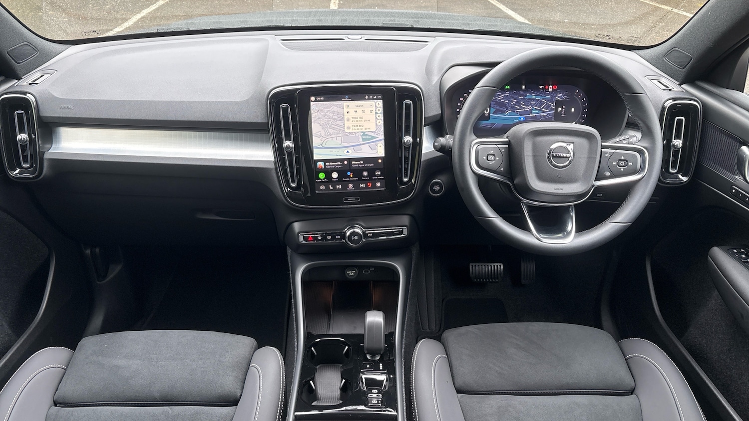 Used Volvo XC40 2025 for sale - 78176358: Photo 5