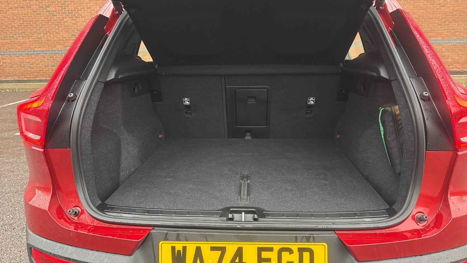 Used Volvo XC40 2024 for sale - 77186760: Photo 13