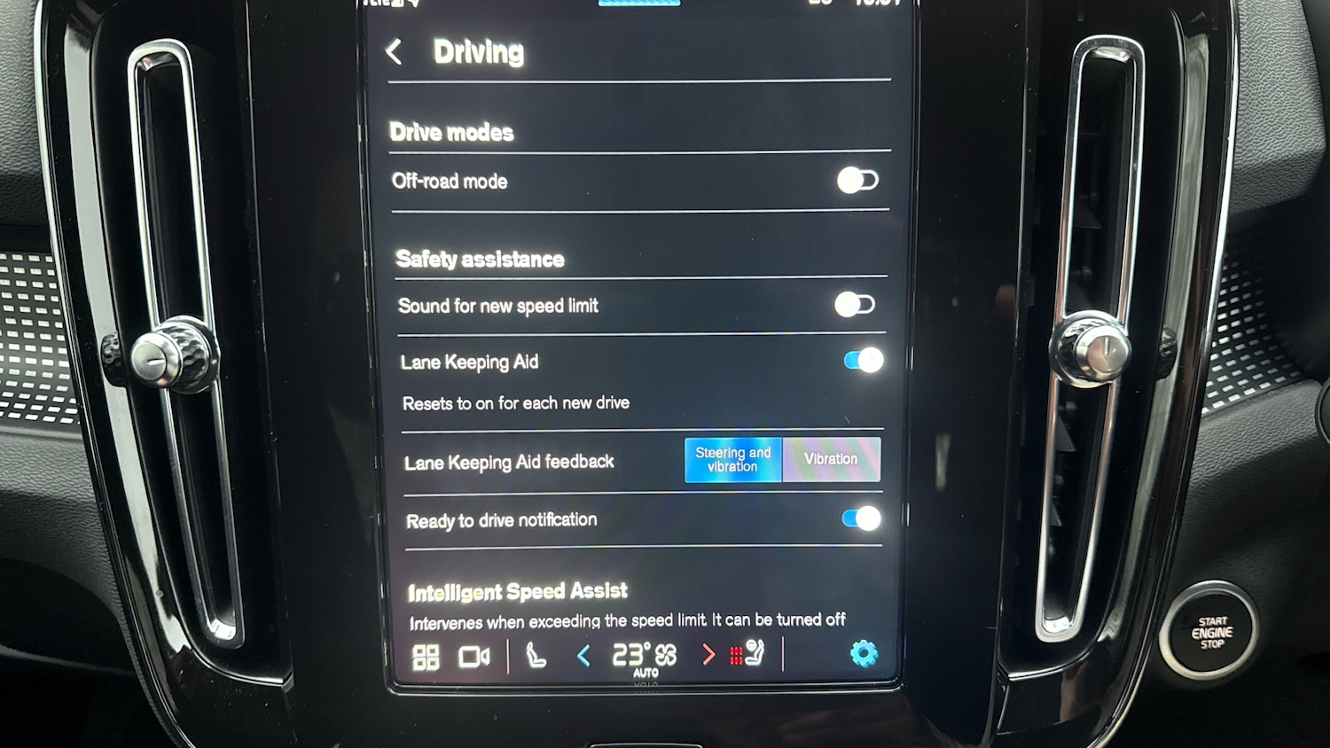 Used Volvo XC40 2024 for sale - 77186760: Photo 38