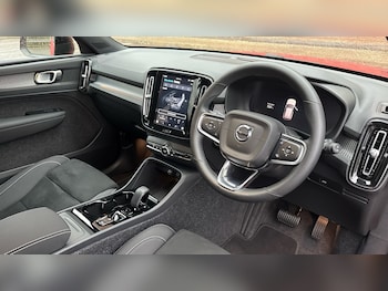 Used Volvo XC40 2024 for sale - 77186760: Photo