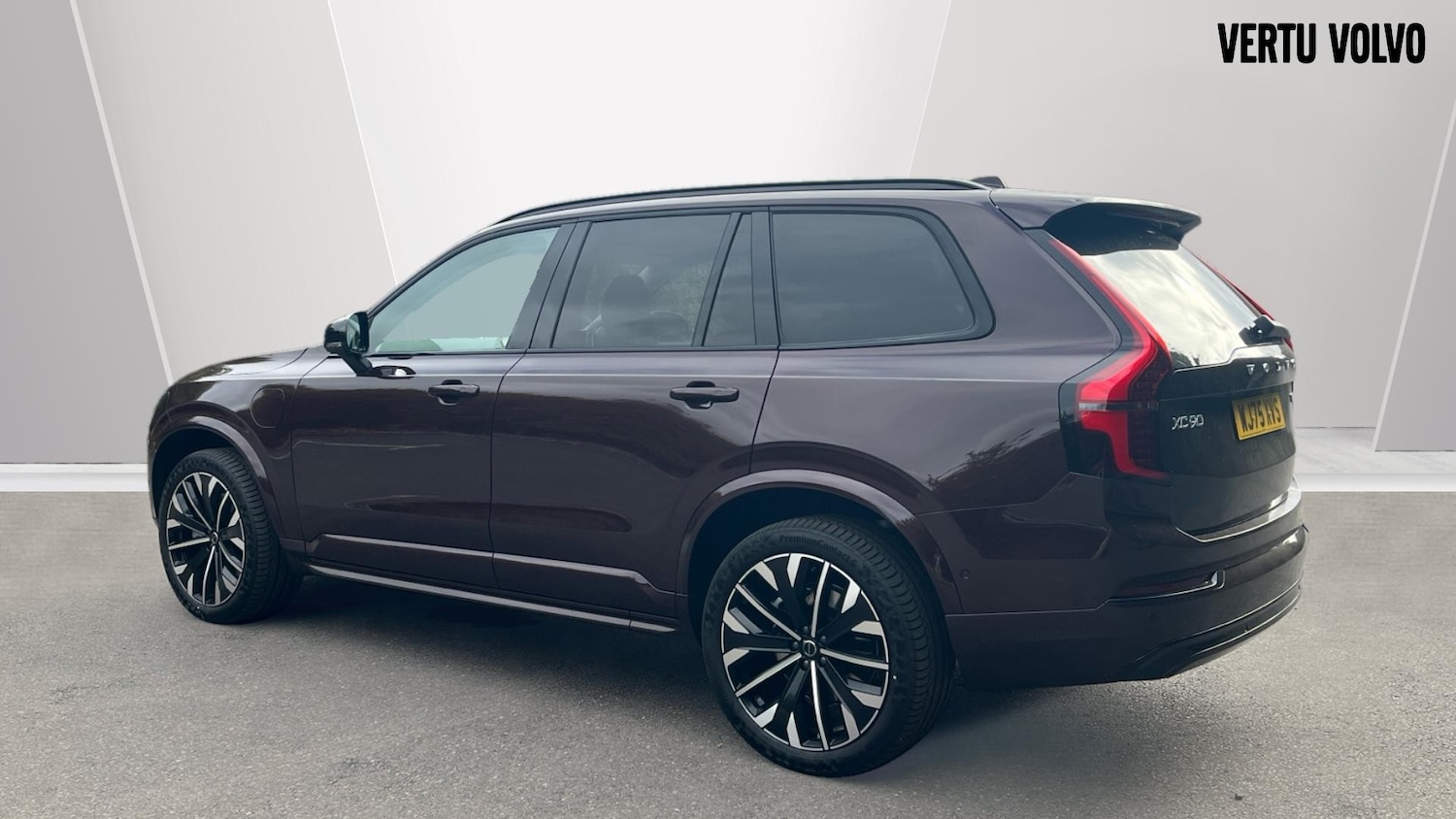 Used Volvo XC90 2025 for sale - 76653321: Photo 2