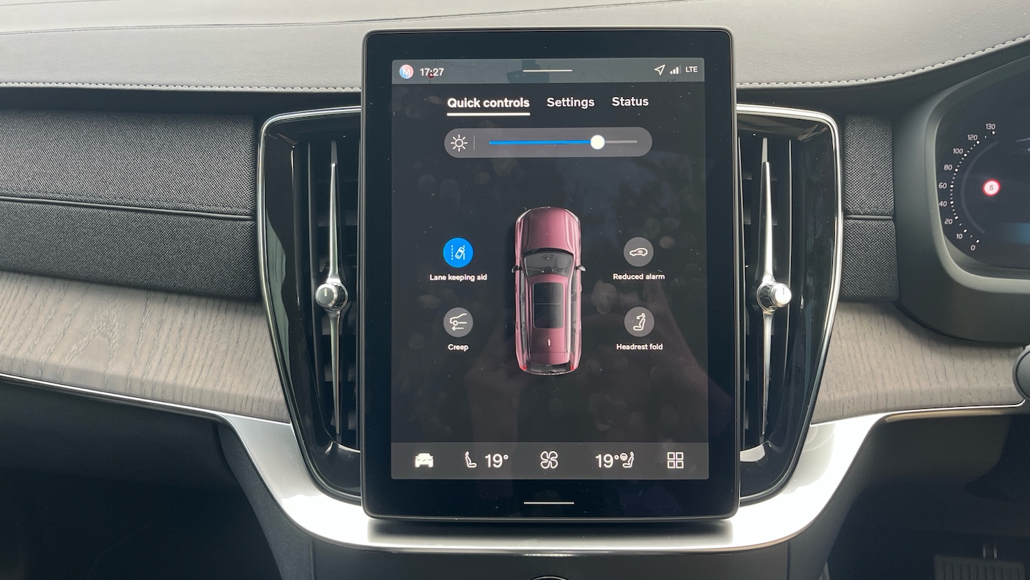 Used Volvo XC90 2025 for sale - 76653321: Photo 30