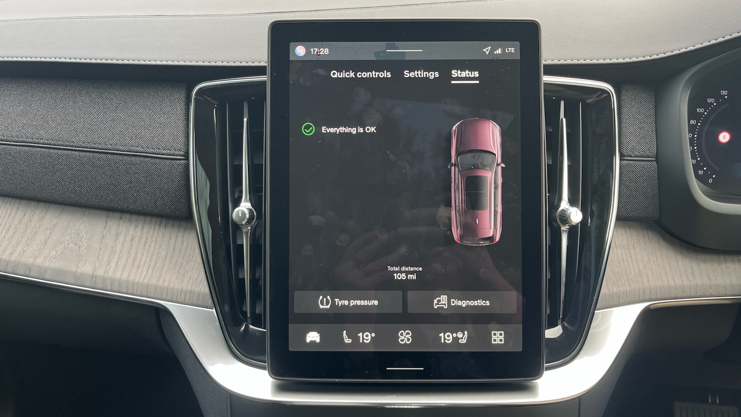 Used Volvo XC90 2025 for sale - 76653321: Photo 32