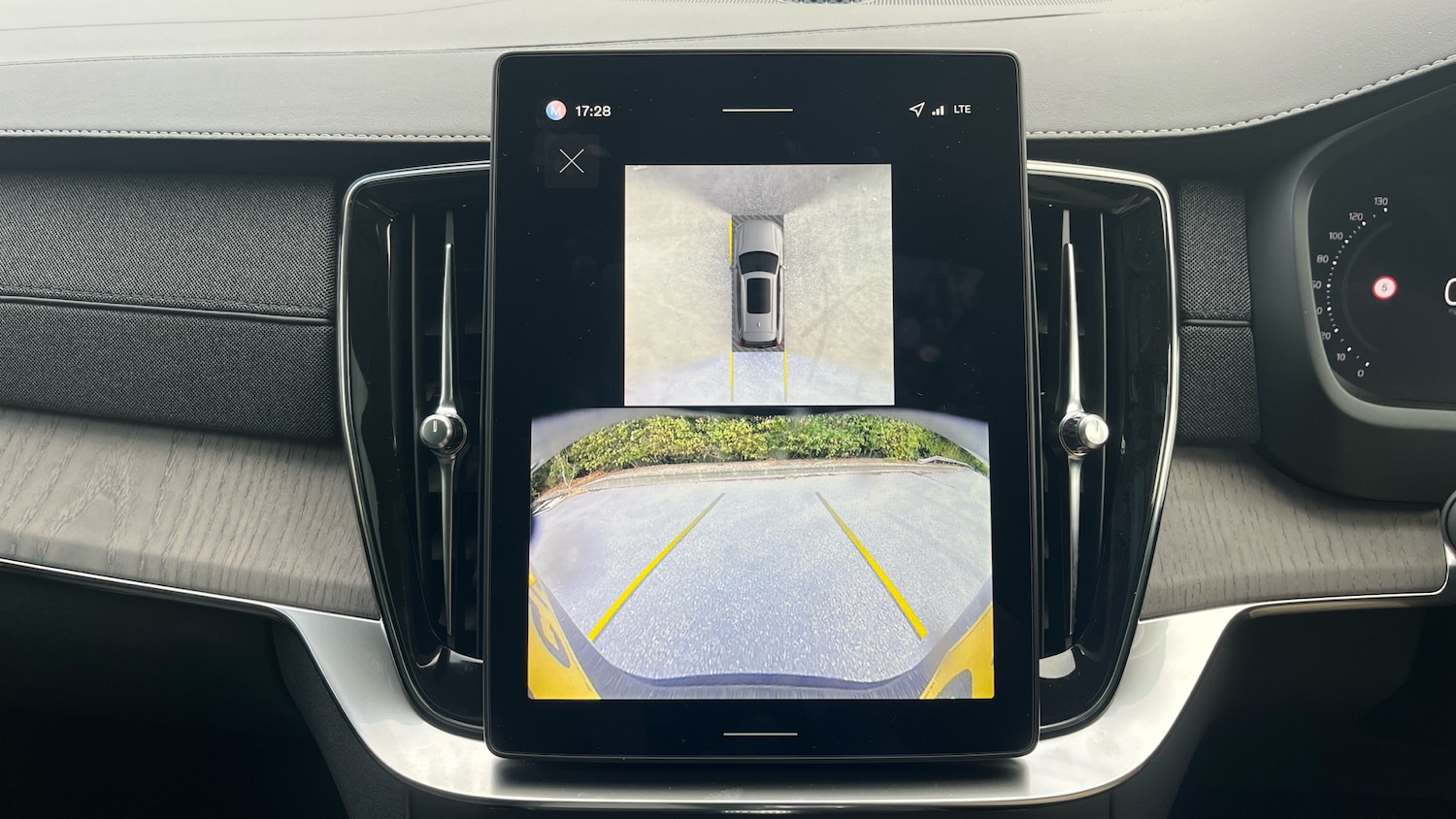 Used Volvo XC90 2025 for sale - 76653321: Photo 35