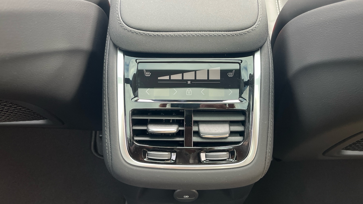 Used Volvo XC90 2025 for sale - 76653321: Photo 44