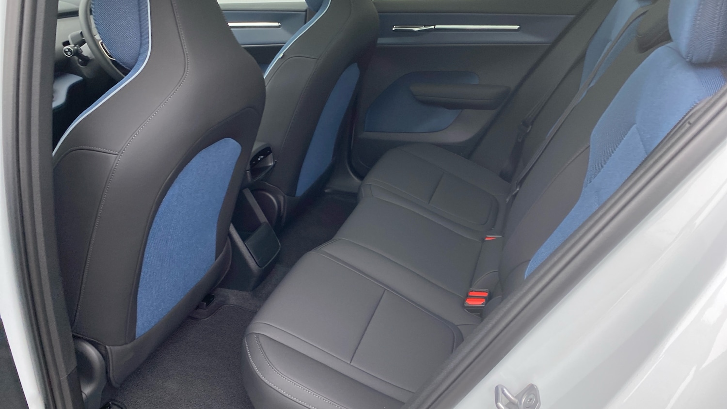 Used Volvo EX30 2025 for sale - 77446155: Photo 10