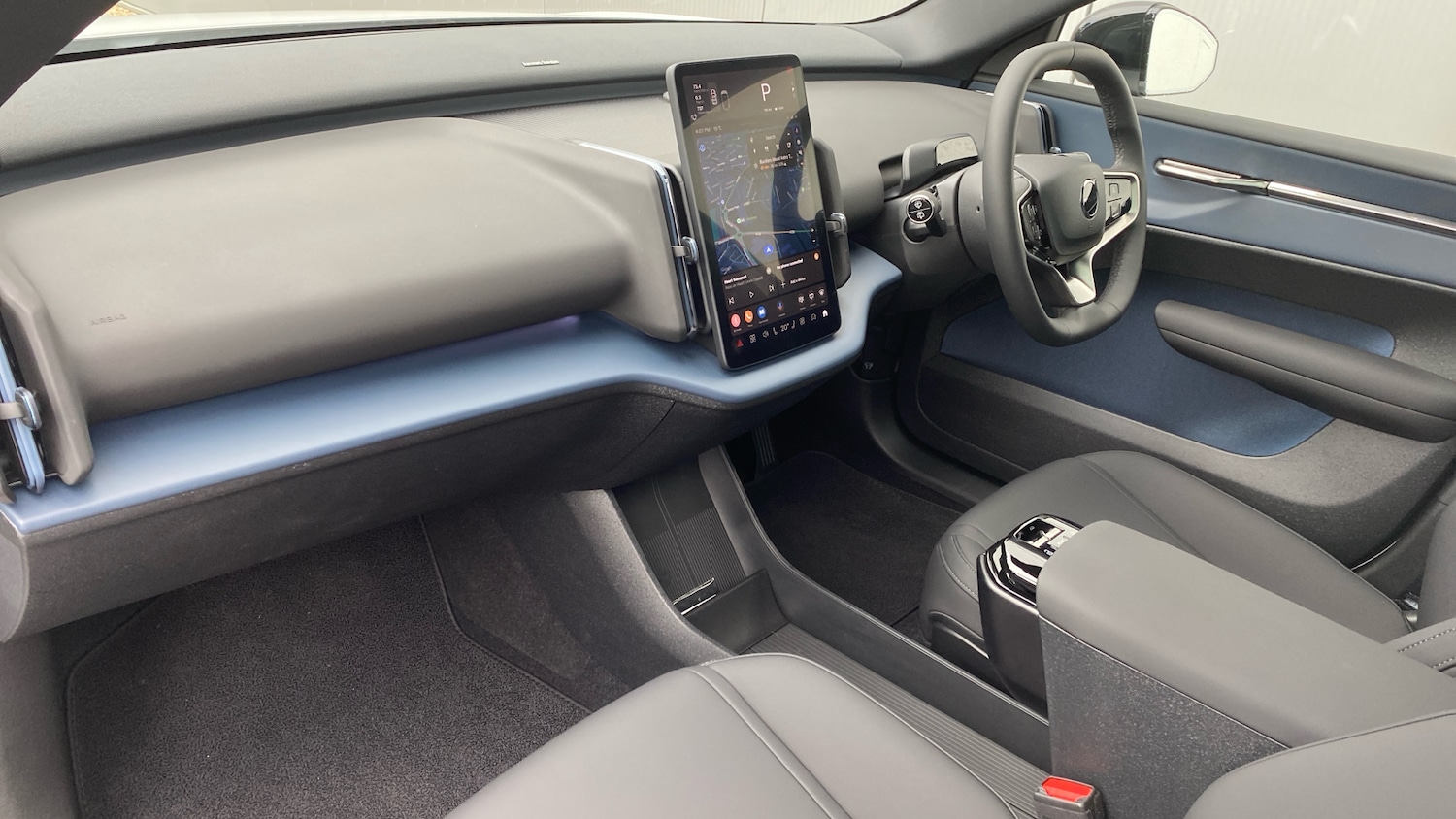 Used Volvo EX30 2025 for sale - 77446155: Photo 4