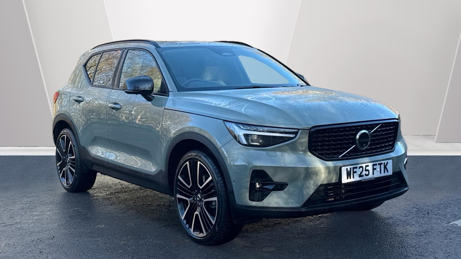 Used Volvo XC40 2025 for sale - 76818746: Photo 1