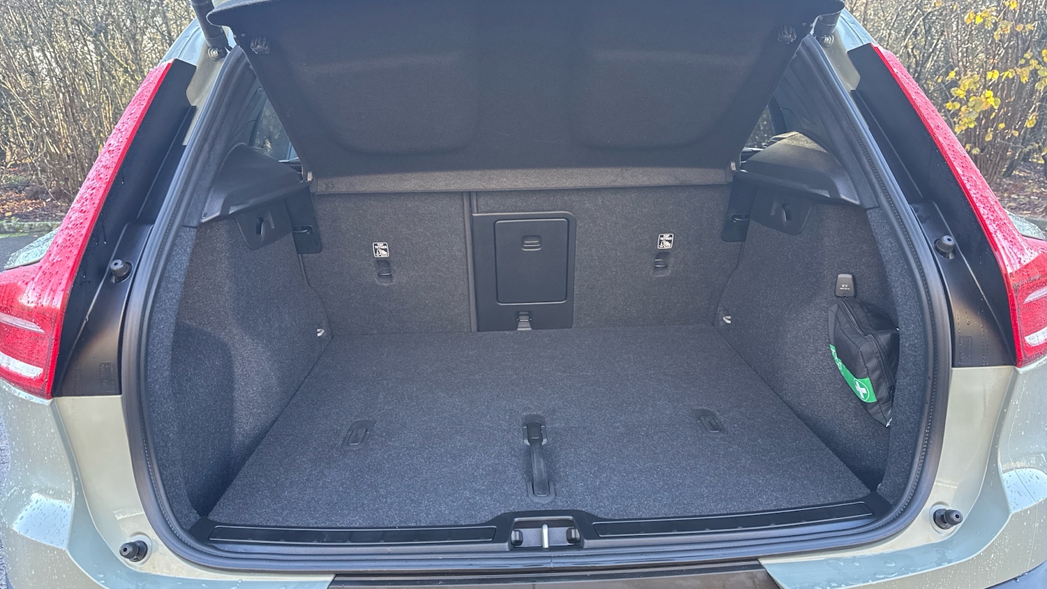 Used Volvo XC40 2025 for sale - 76818746: Photo 13