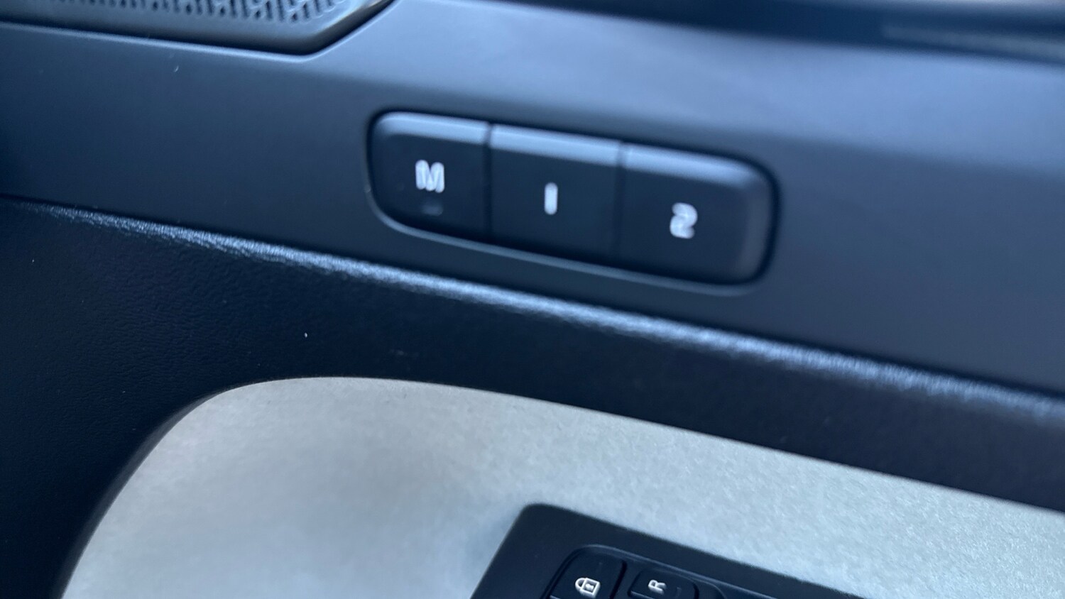 Used Volvo XC40 2025 for sale - 76818746: Photo 24