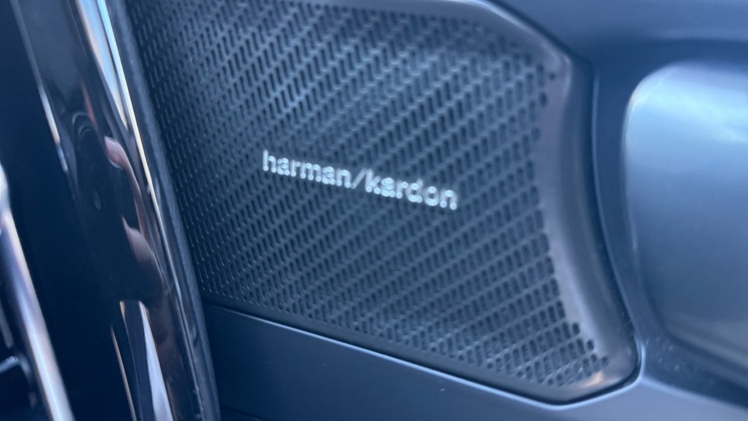 Used Volvo XC40 2025 for sale - 76818746: Photo 25