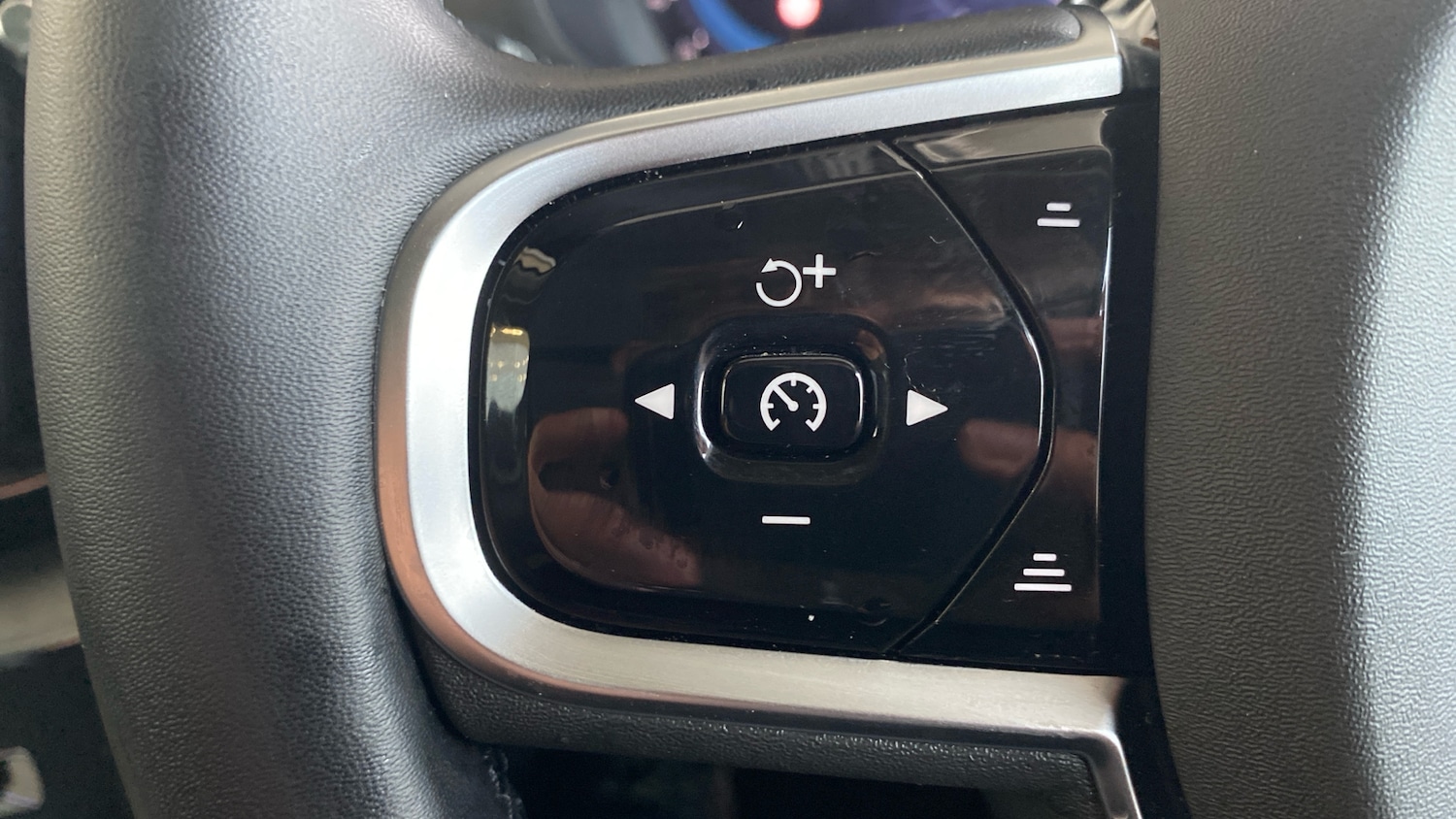 Used Volvo XC60 2025 for sale - 77323775: Photo 17