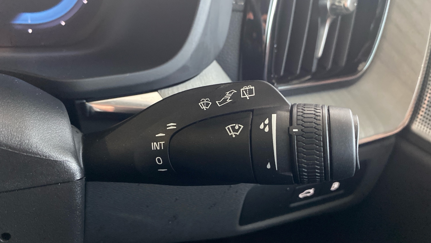 Used Volvo XC60 2025 for sale - 77323775: Photo 19