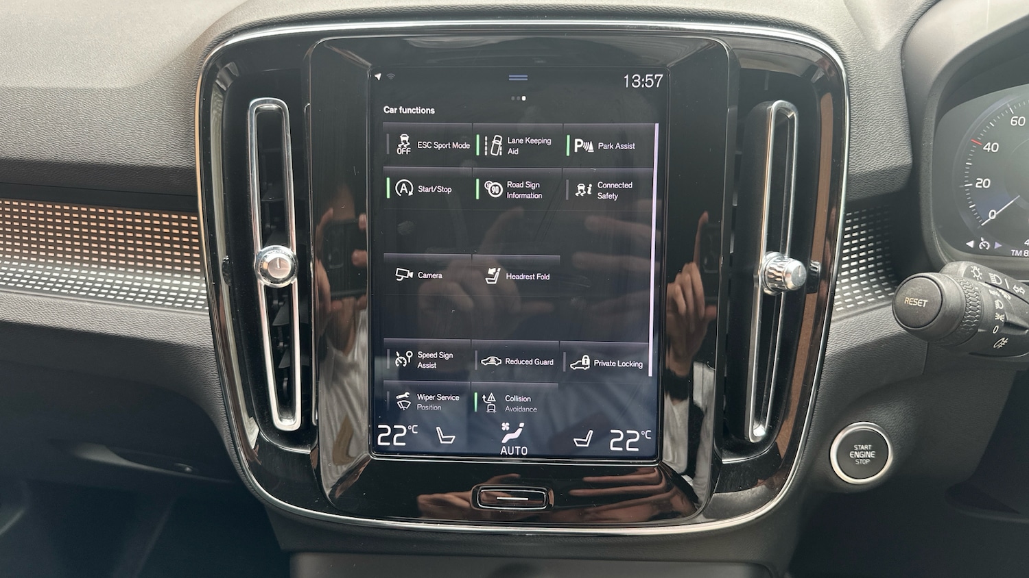 Used Volvo XC40 2019 for sale - 78211808: Photo 17