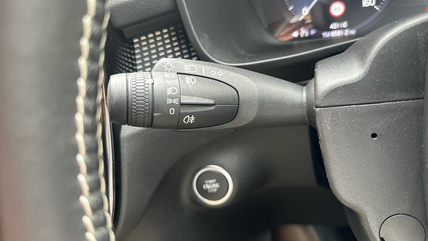 Used Volvo XC40 2019 for sale - 78211808: Photo 20