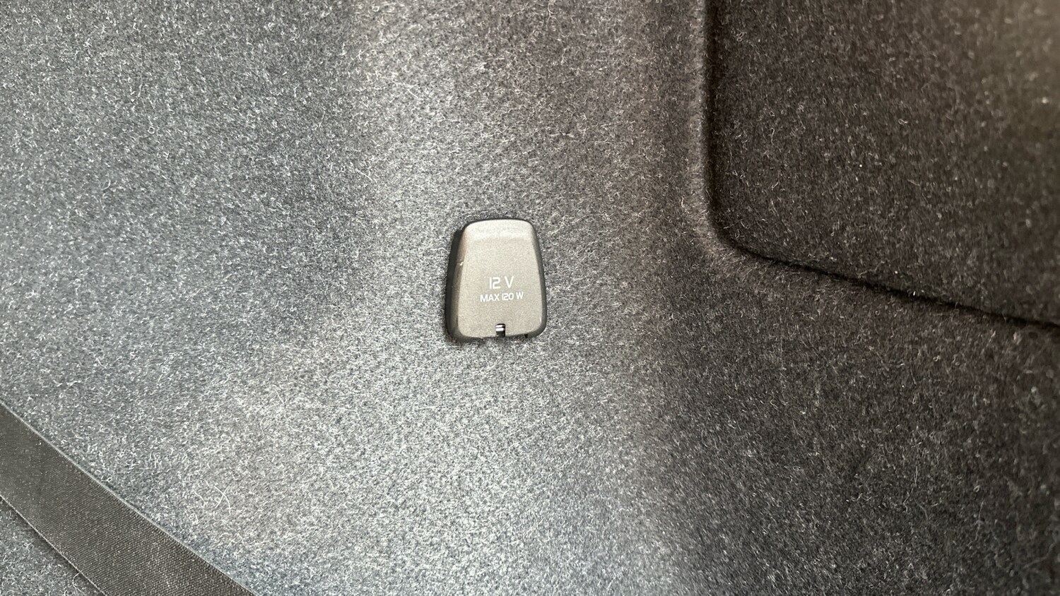 Used Volvo XC40 2019 for sale - 78211808: Photo 36