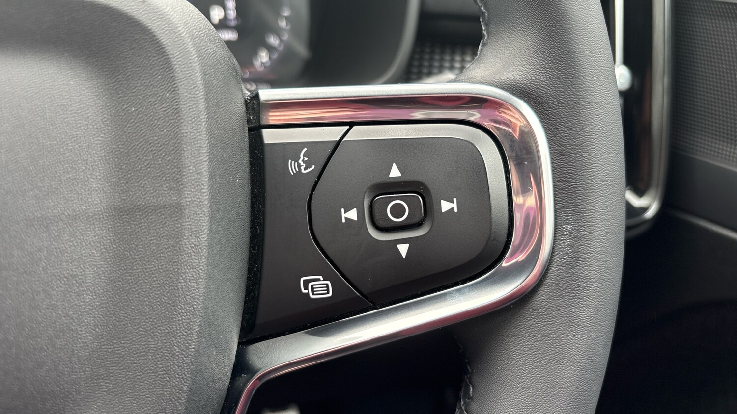 Used Volvo XC40 2021 for sale - 77742490: Photo 21