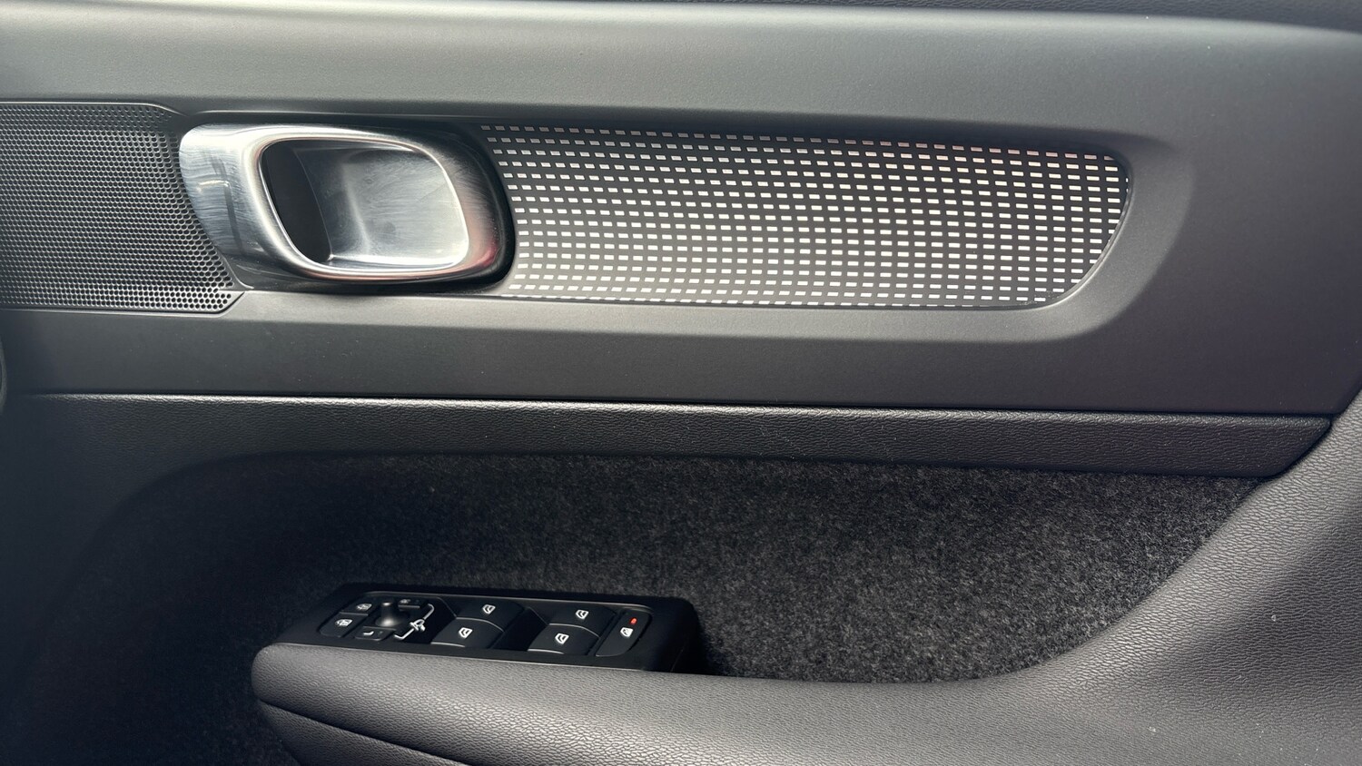 Used Volvo XC40 2021 for sale - 77742490: Photo 27