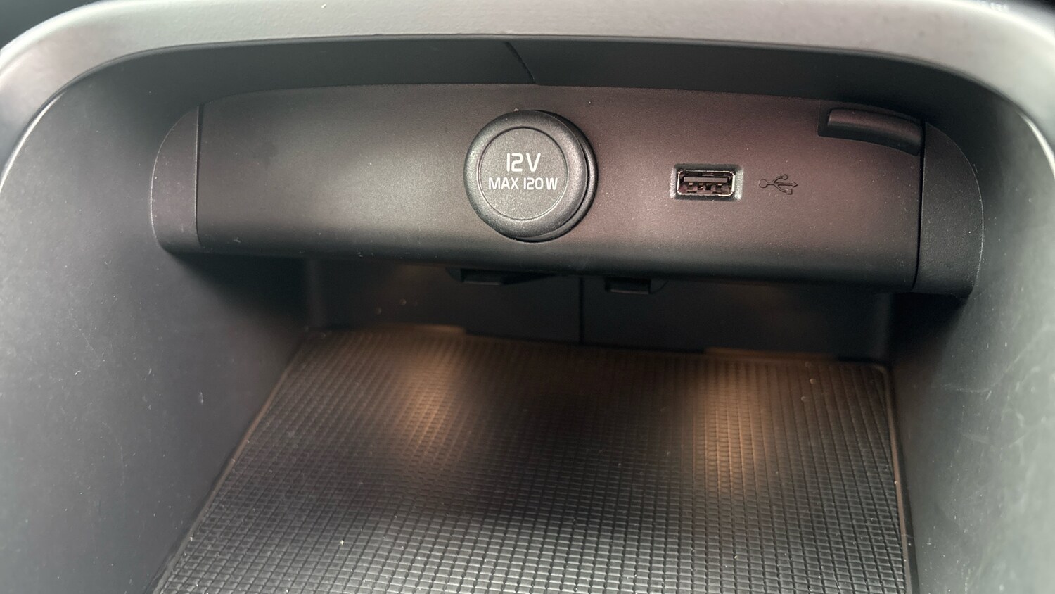 Used Volvo XC40 2021 for sale - 77742490: Photo 38