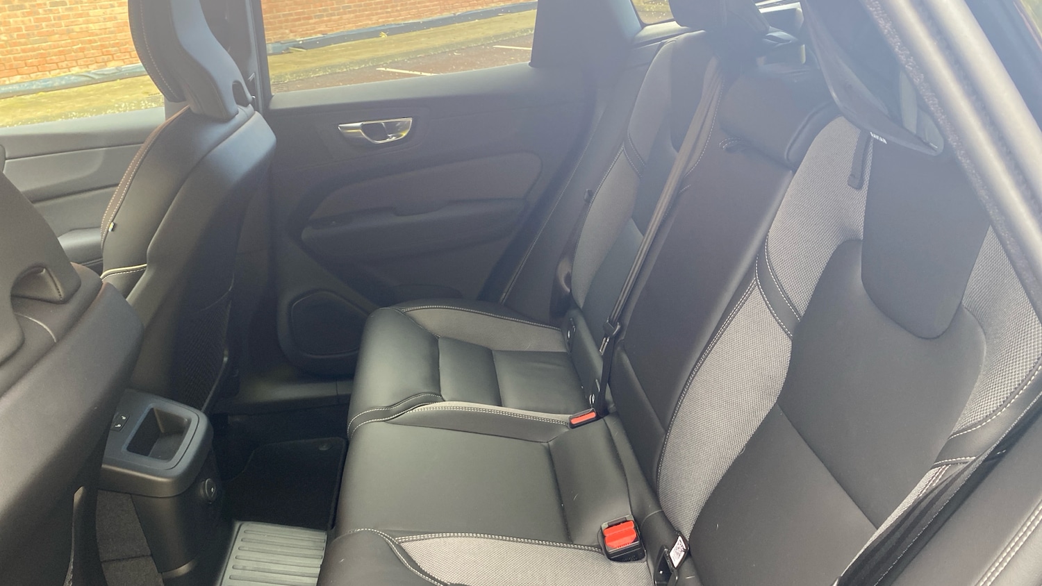 Used Volvo XC60 2025 for sale - 76653187: Photo 10