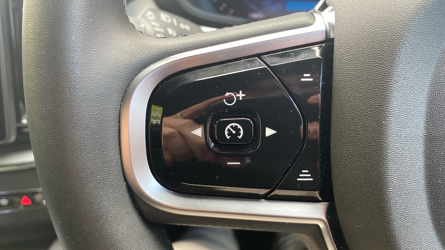 Used Volvo XC60 2025 for sale - 76653187: Photo 18