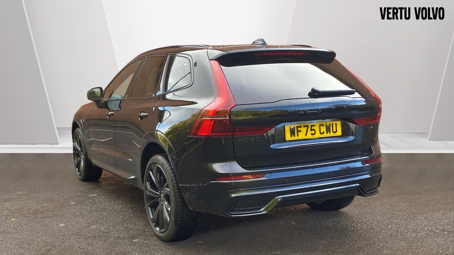 Used Volvo XC60 2025 for sale - 76653187: Photo 2