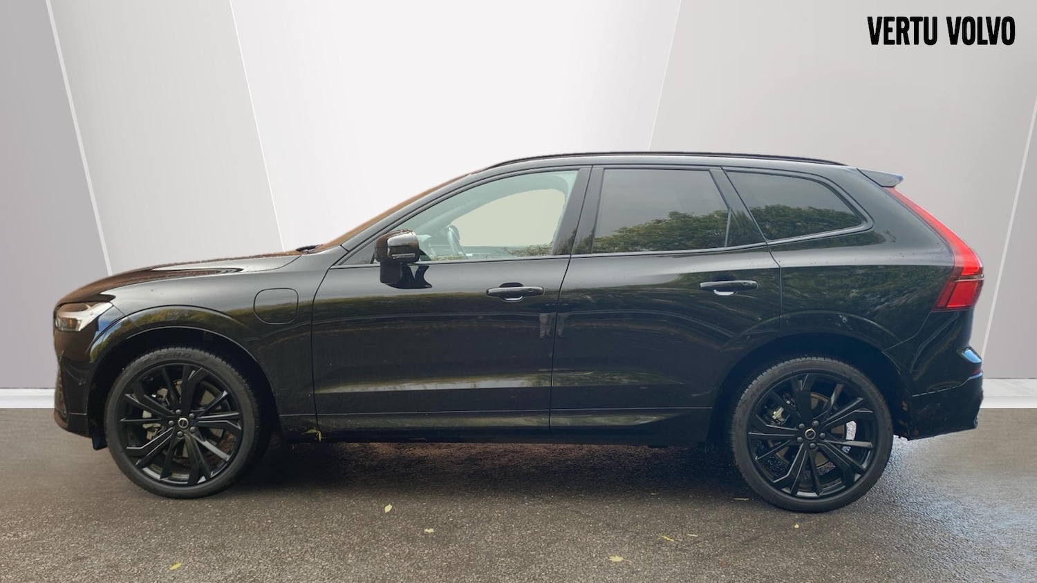 Used Volvo XC60 2025 for sale - 76653187: Photo 8