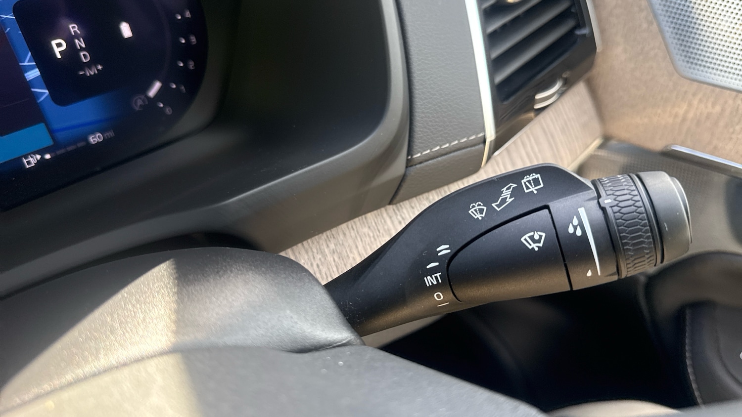 Used Volvo XC90 2023 for sale - 78176357: Photo 25