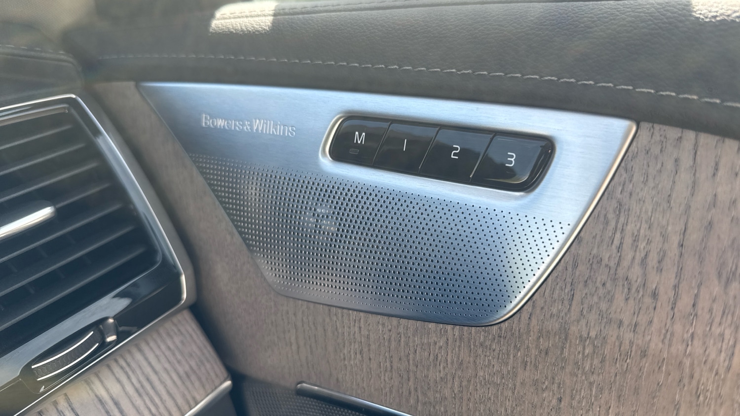 Used Volvo XC90 2023 for sale - 78176357: Photo 30