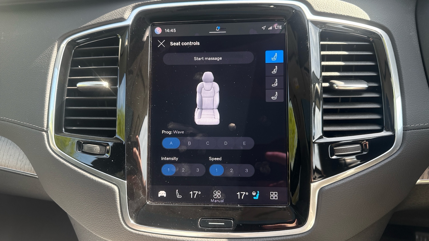 Used Volvo XC90 2023 for sale - 78176357: Photo 40