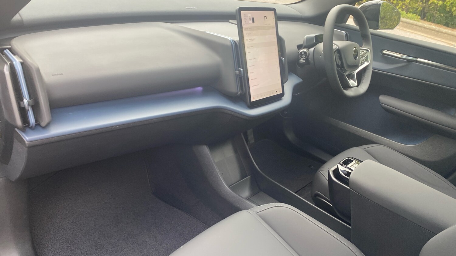 Used Volvo EX30 2025 for sale - 77446132: Photo 4