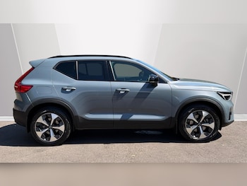 Used Volvo XC40 2023 for sale - 79382447: Photo