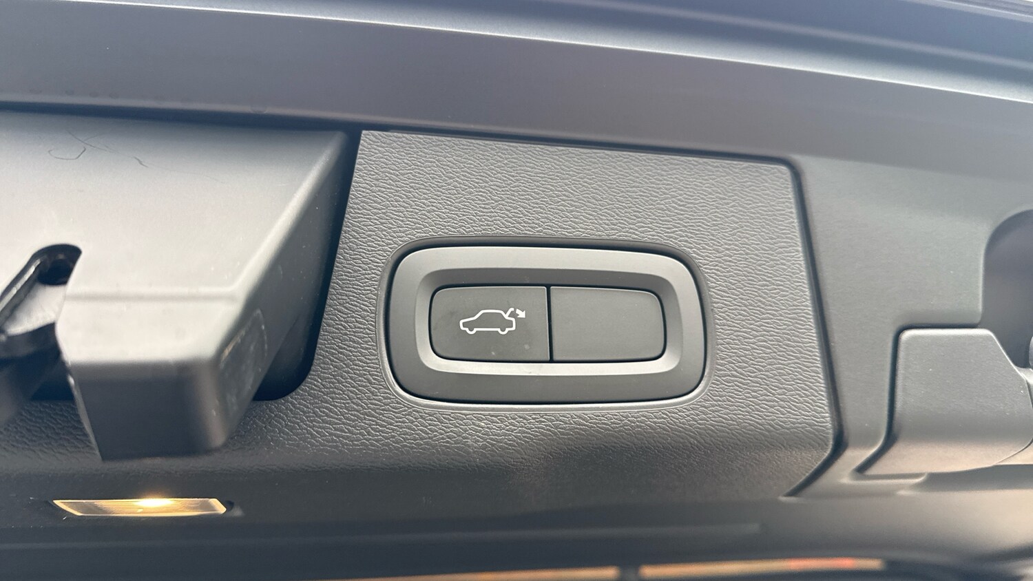 Used Volvo XC60 2021 for sale - 77983856: Photo 15