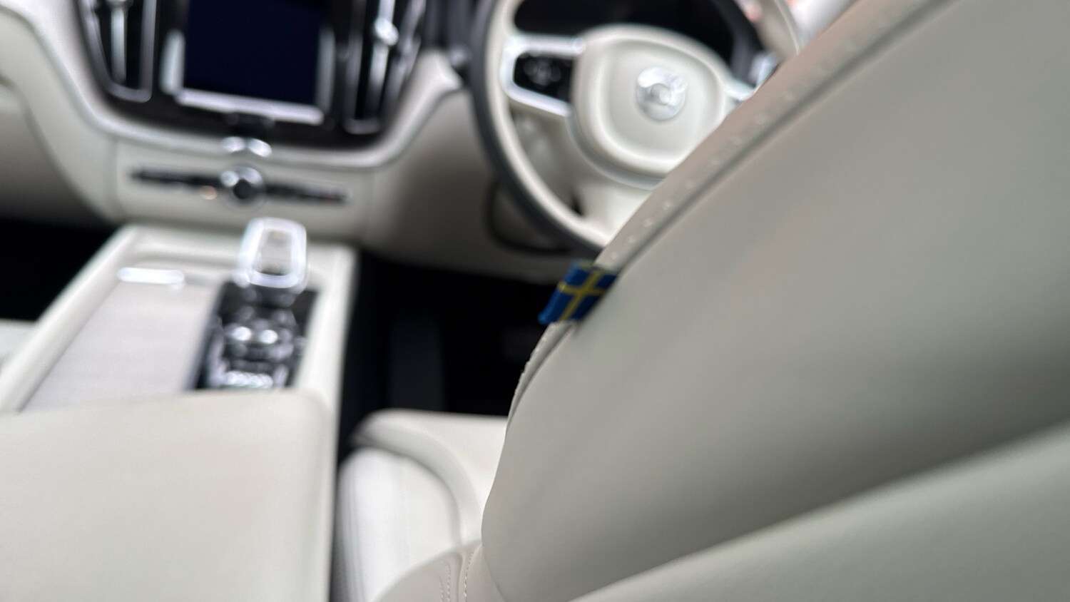 Used Volvo XC60 2021 for sale - 77983856: Photo 24