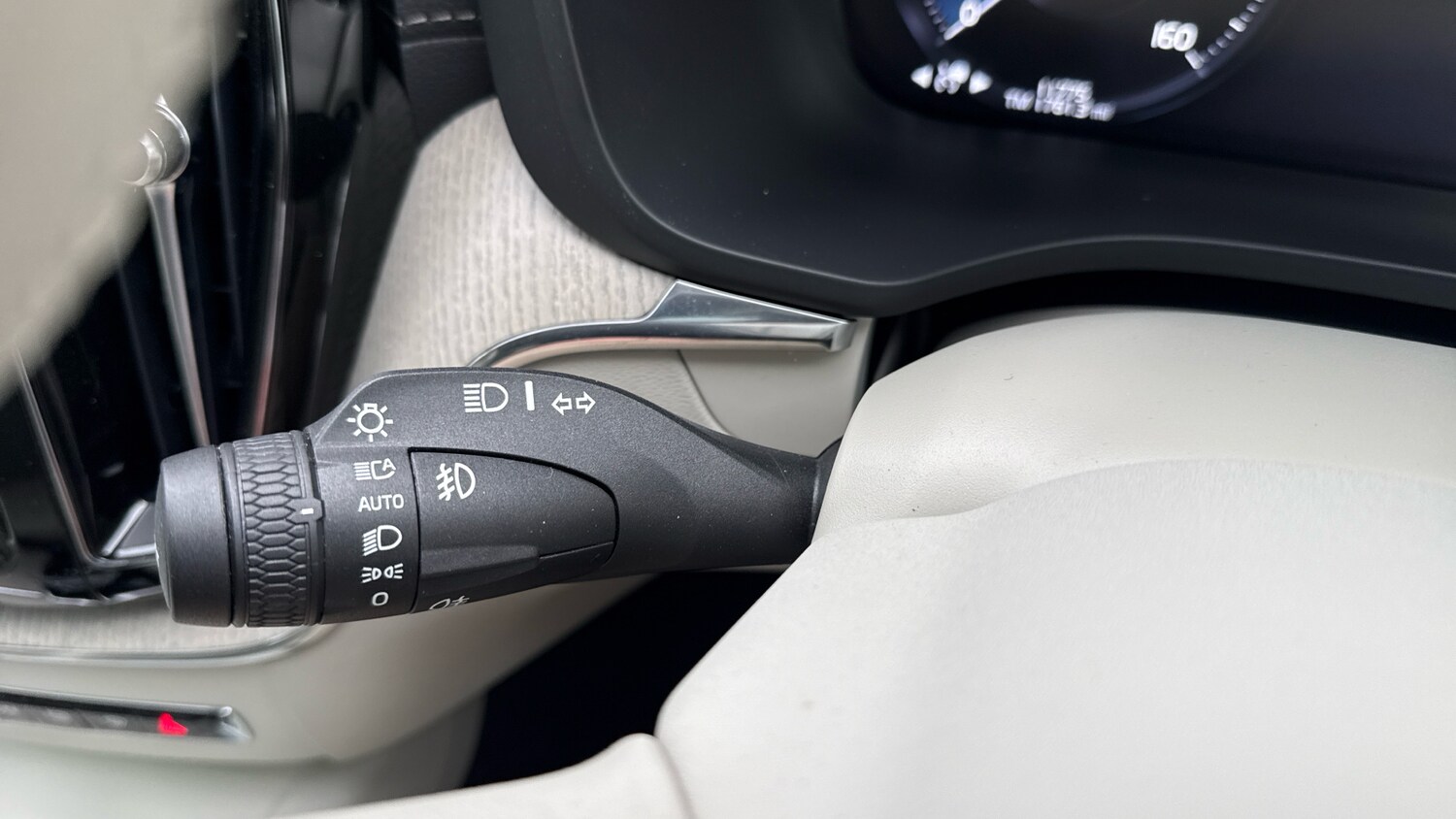 Used Volvo XC60 2021 for sale - 77983856: Photo 33