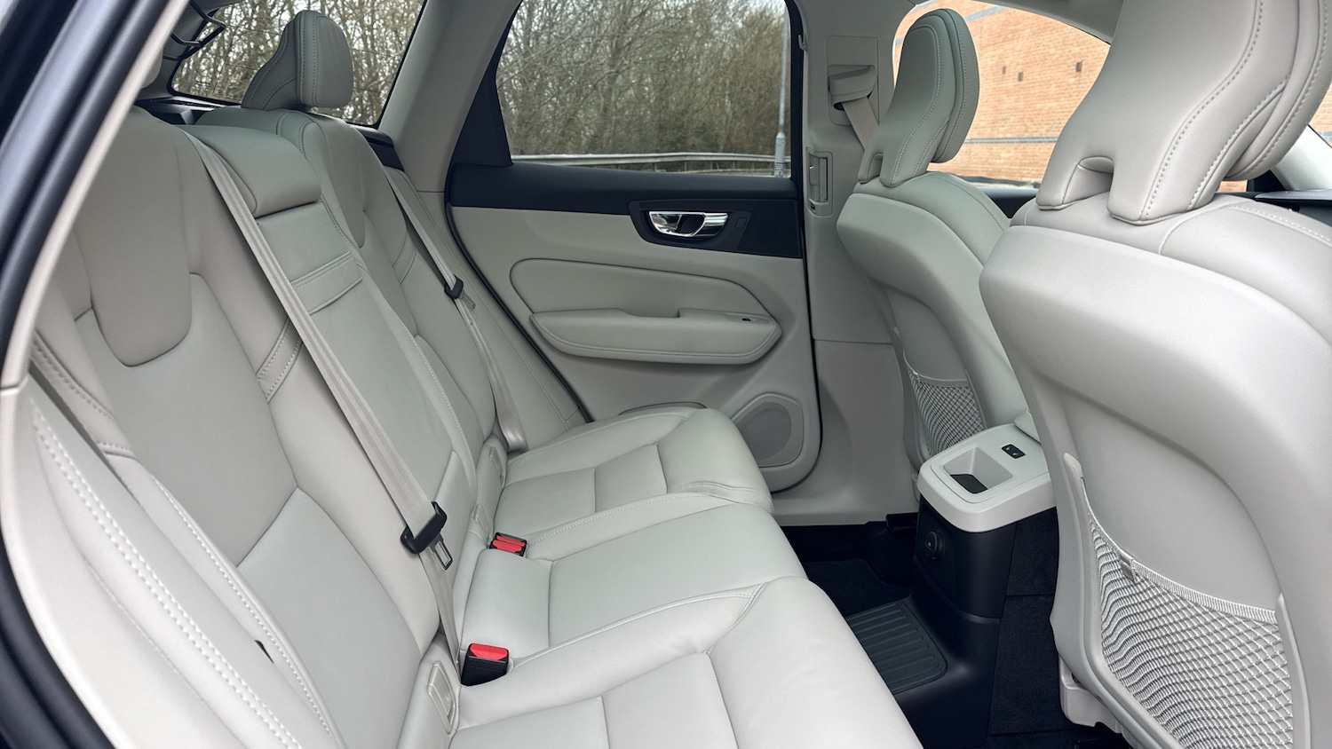 Used Volvo XC60 2021 for sale - 77983856: Photo 6