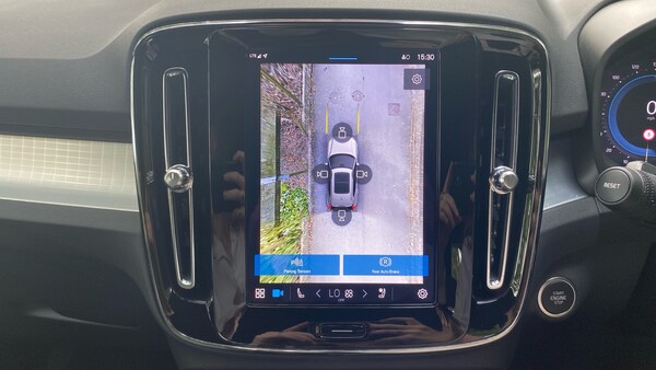 Used Volvo XC40 2023 for sale - 75686143: Photo 32