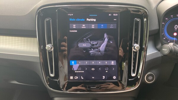 Used Volvo XC40 2023 for sale - 75686143: Photo 37